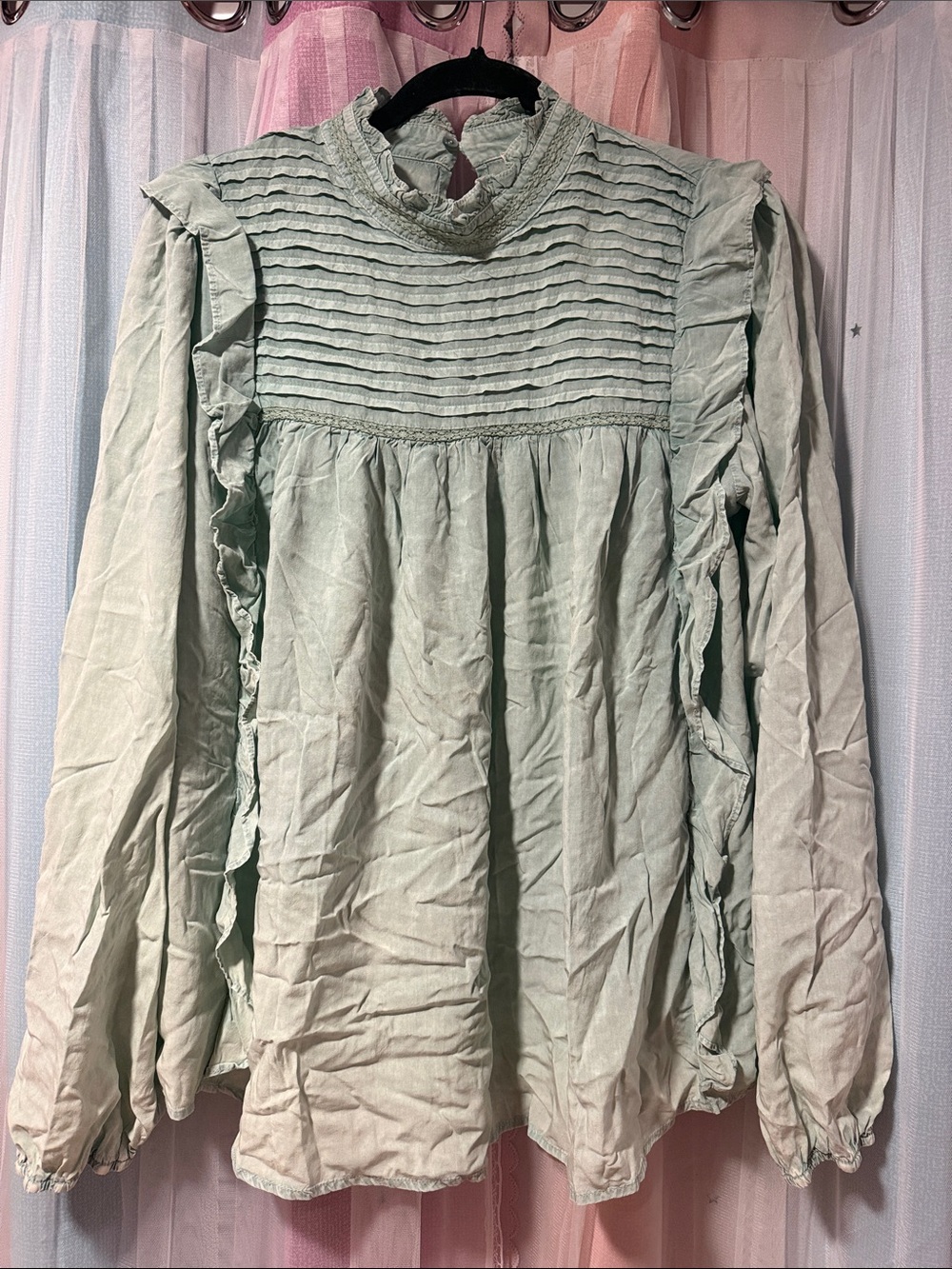 Easel High-Neck Ruffled Pintuck Long Sleeve Blouse - Sage Green size large